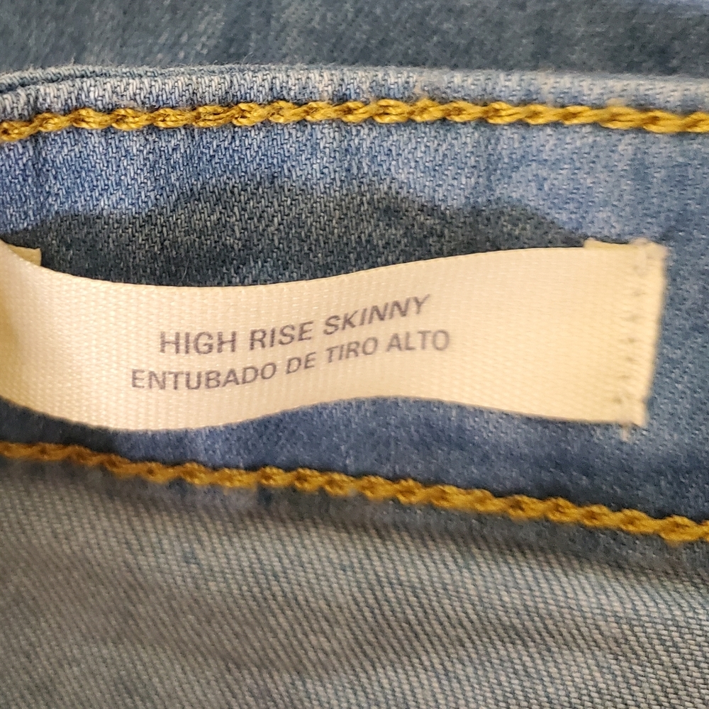 Universal Thread | Women's Light-Blue Washed Deni… - image 5